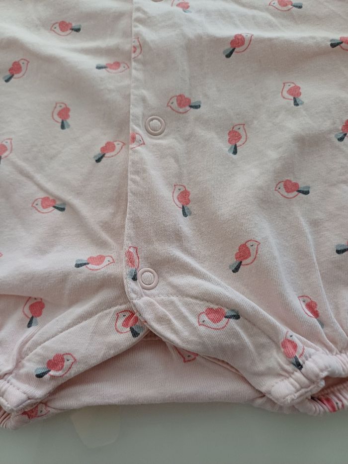 Combishort neuve taille 9 mois - photo numéro 2