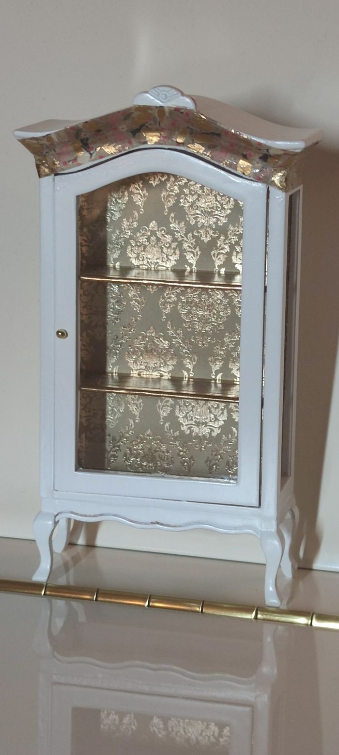 Armoire/vitrine/meuble maison de poupée - photo numéro 4