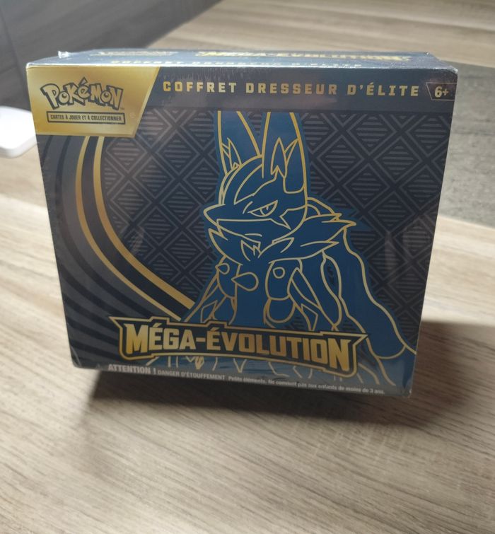 Coffret Dresseur D'Elite ETB Mega Lucario Pokémon Me01