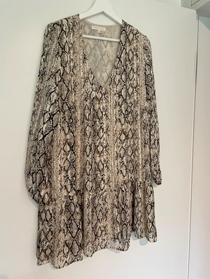 Robe Peace and Love S/M neuve