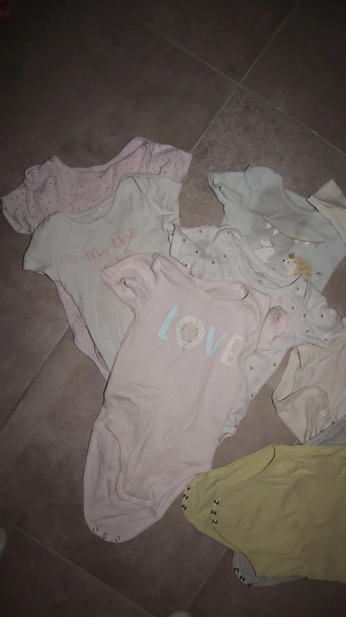 Lot de 8 bodies 3ans - photo numéro 2
