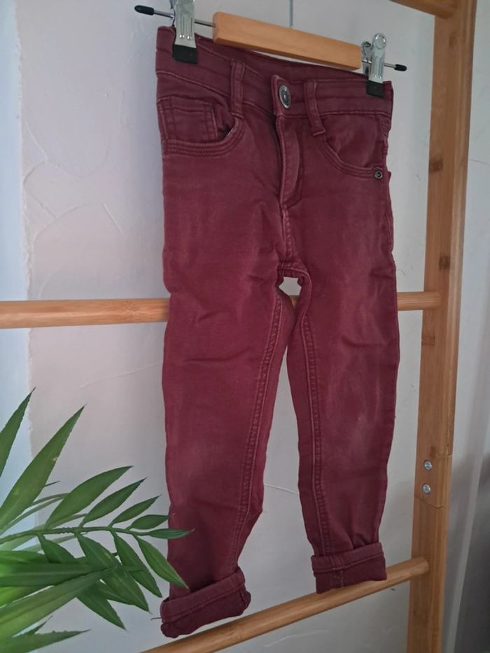 Jeans slim bordeaux 4 ans 104cm 3pommes tbe
