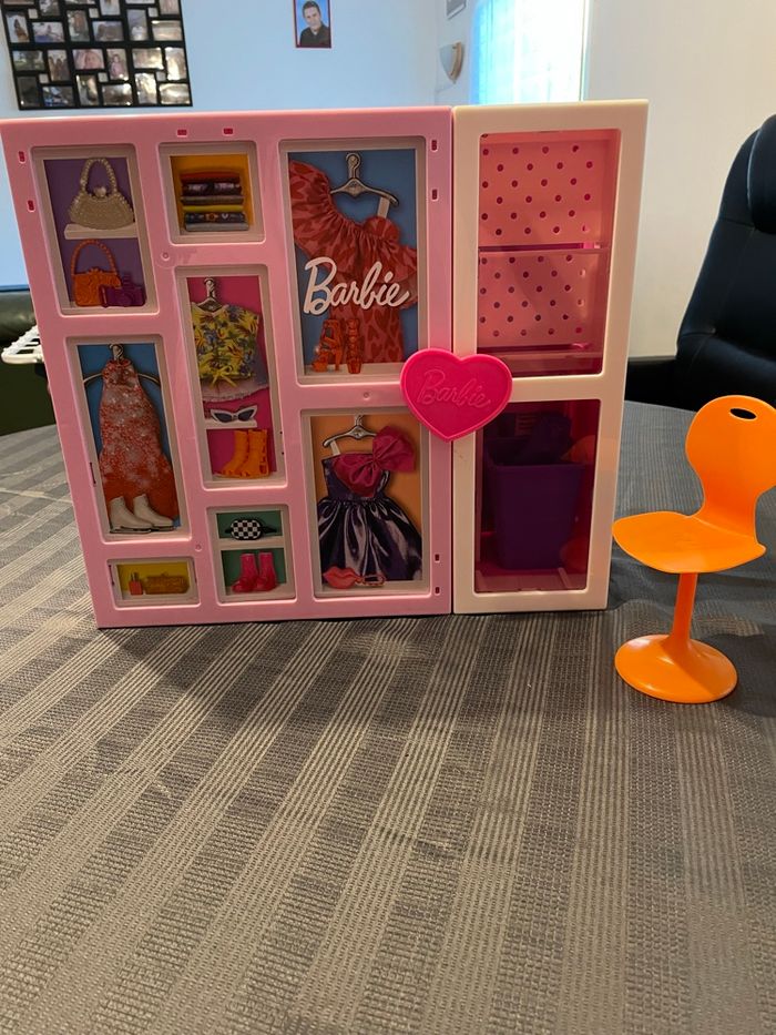 Dressing barbie