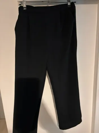 Pantalon noir fluide taille élastique – T 34