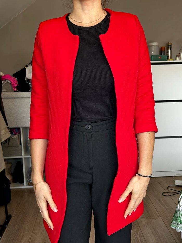 Veste rouge col rond
