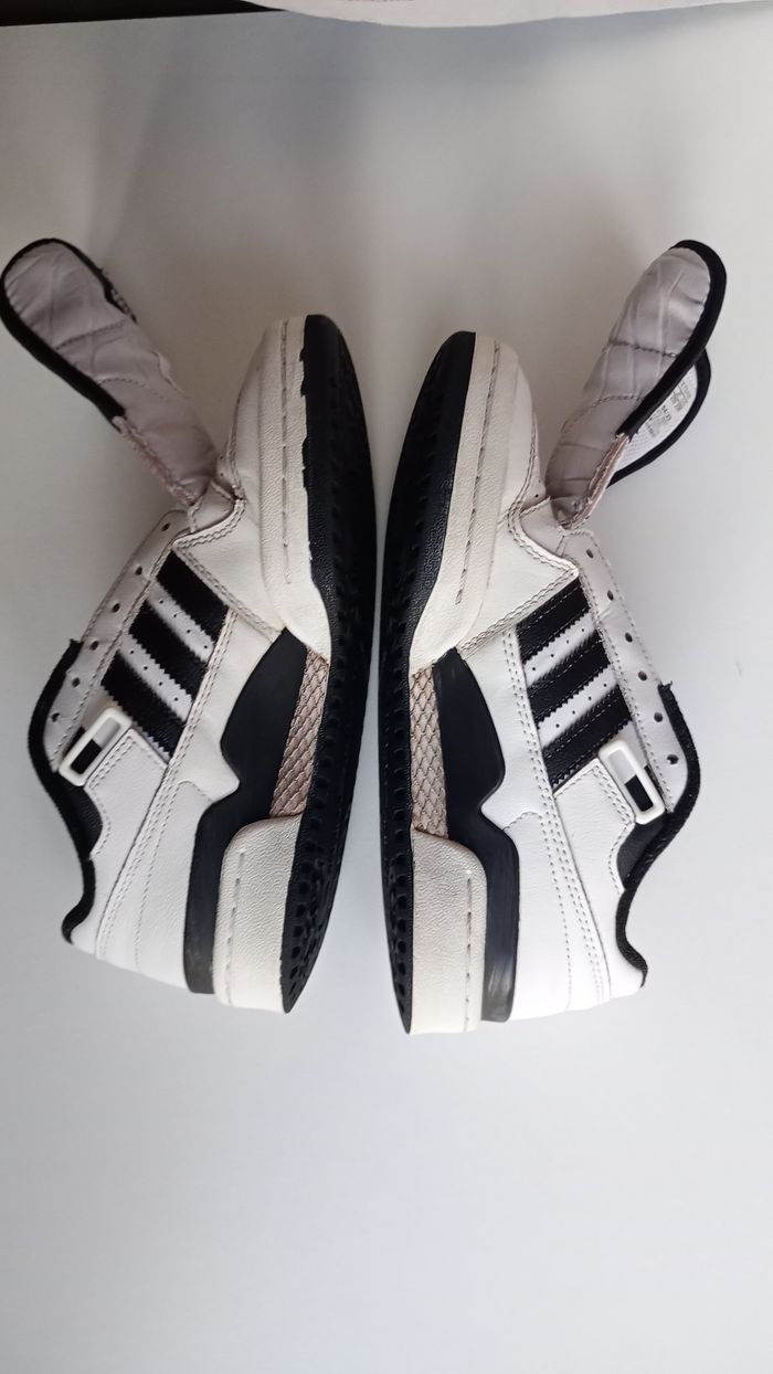 Baskets Adidas Originals forum low blanches - photo numéro 2