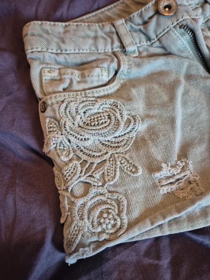 Short en jean Zara 6ans - photo numéro 2