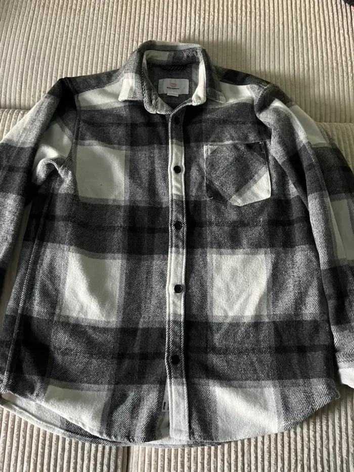 Veste pull&bear - photo numéro 2