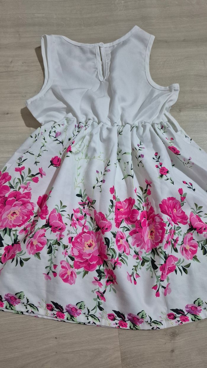 Robe fleurs - photo numéro 4