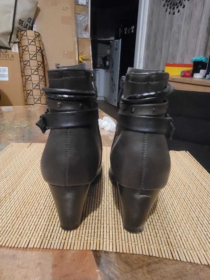 Chaussures - photo numéro 2
