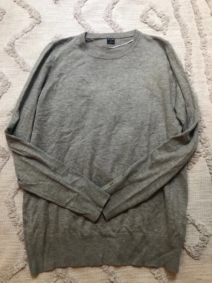 Pull gris taille 38