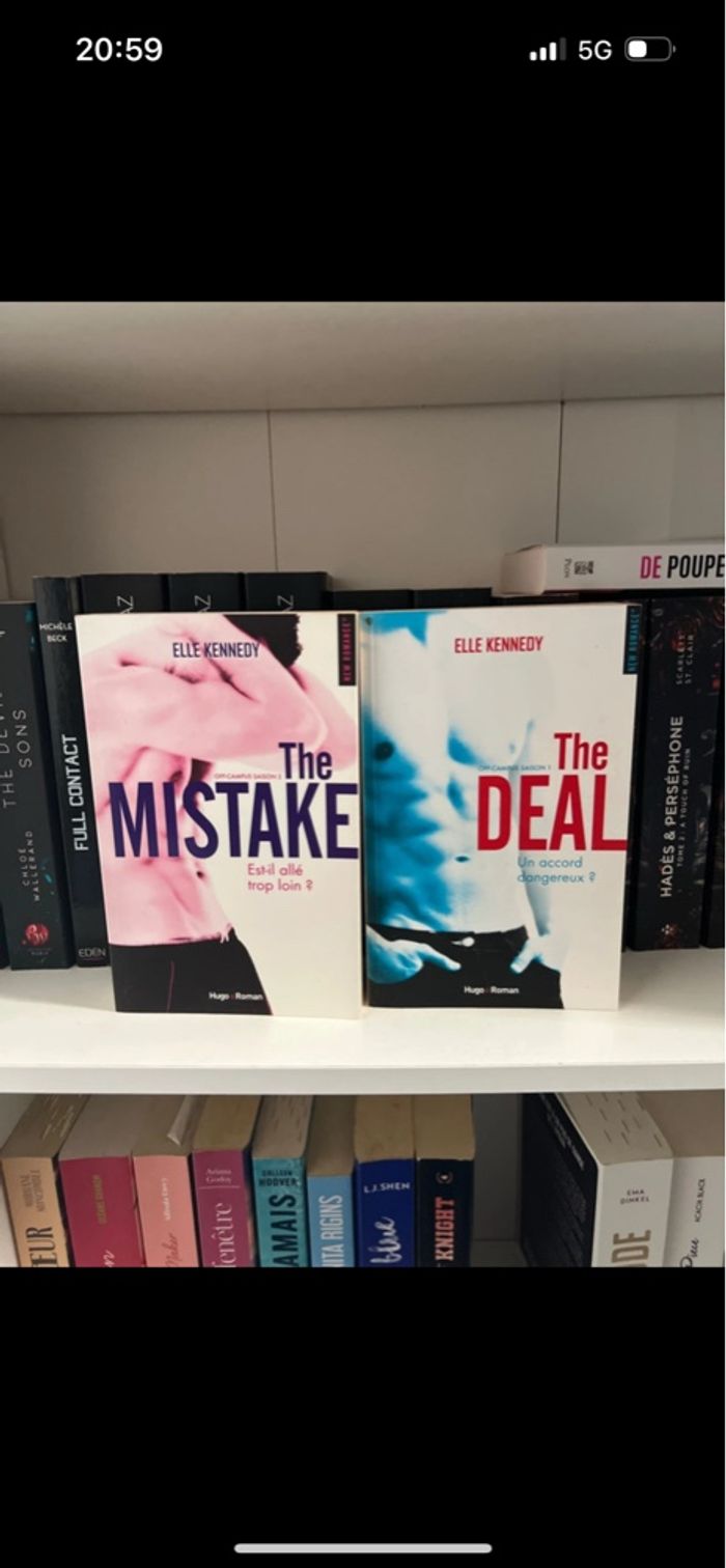 2 premiers tome de la saga Off Campus