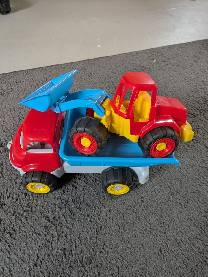 Véhicule - photo numéro 2