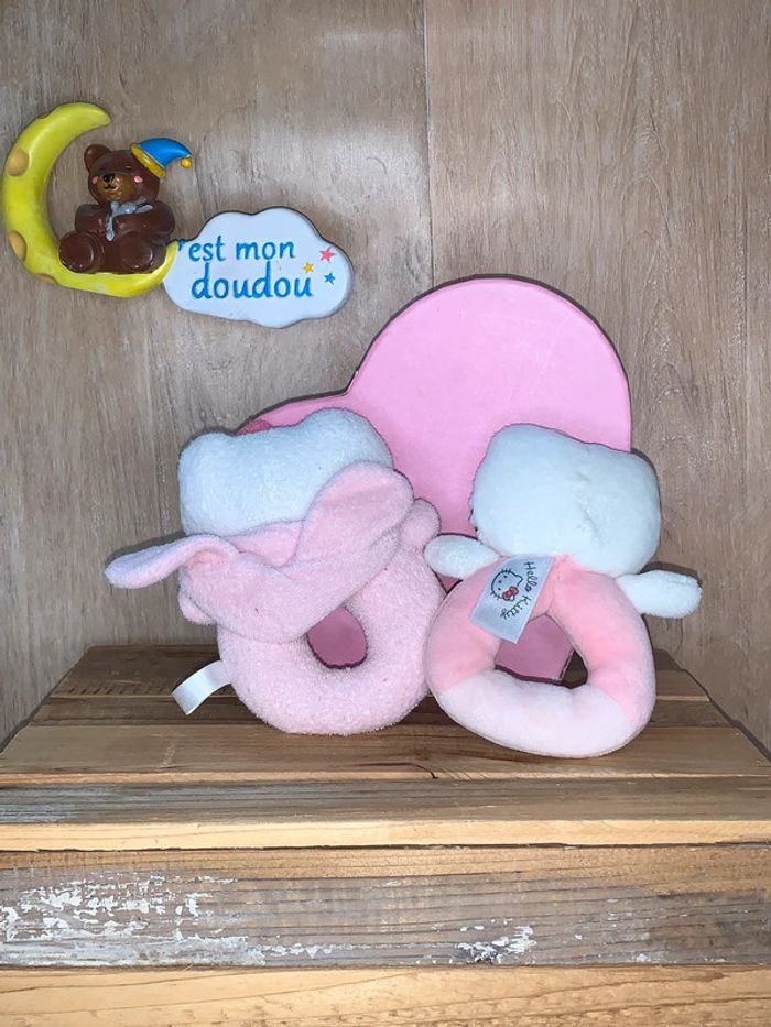 Lot de 2 hochets hello kitty - photo numéro 2