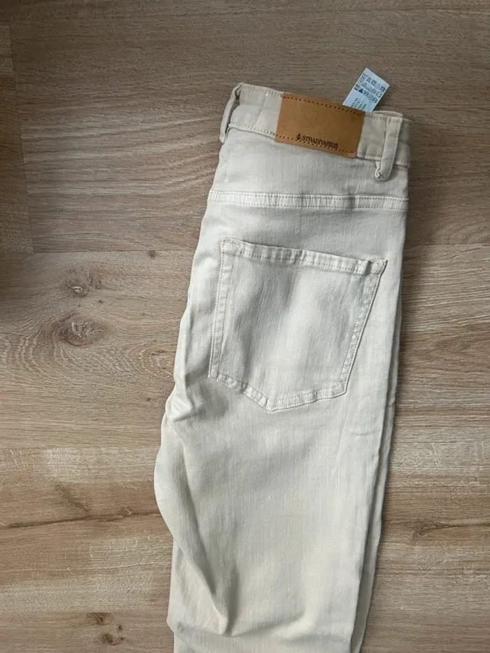 Jeans stradivarius - photo numéro 3