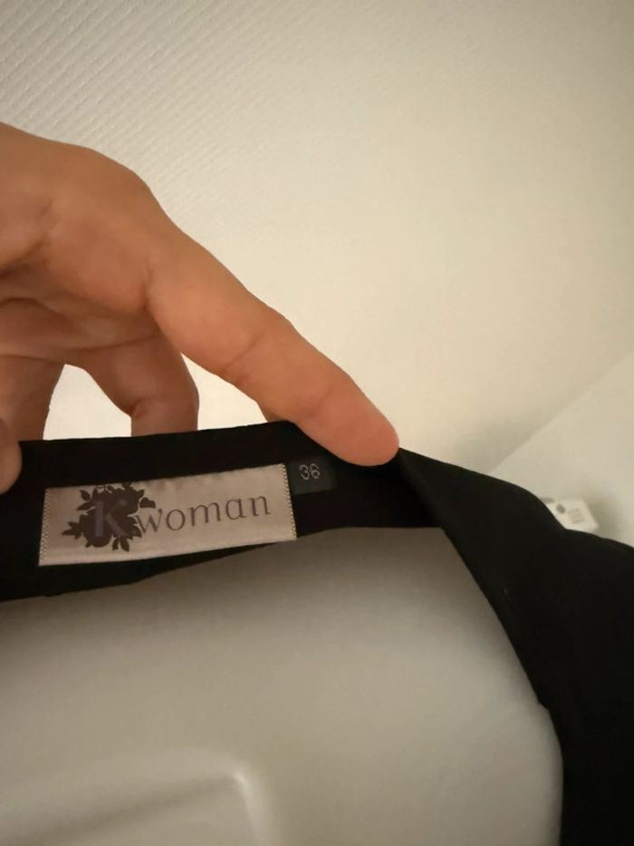 Petite robe noir en très bon état taille S kwoman - photo numéro 6
