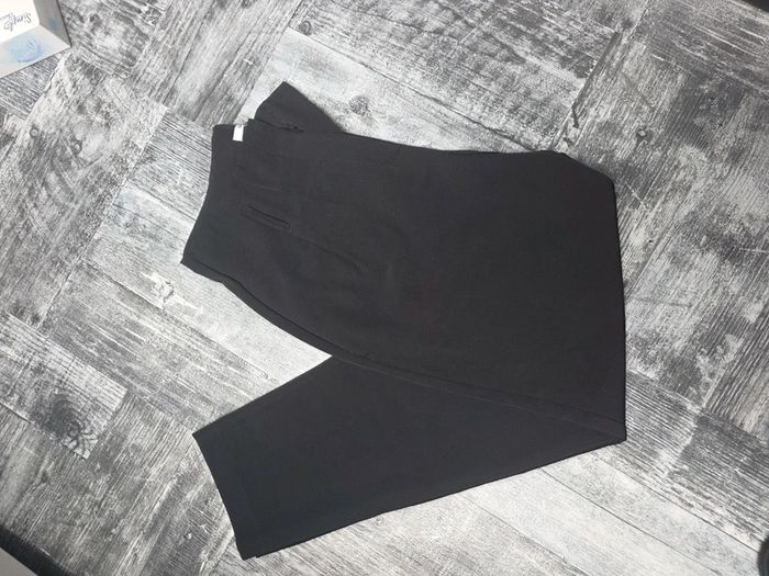 Pantalon noir only
