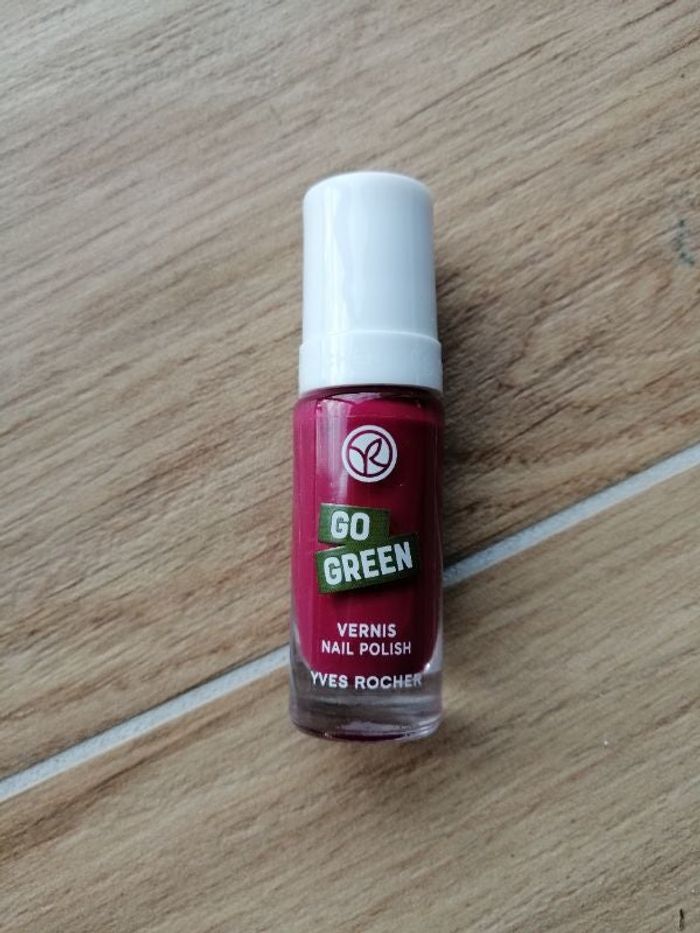 Vernis à ongles Go Green Yves Rocher neuf