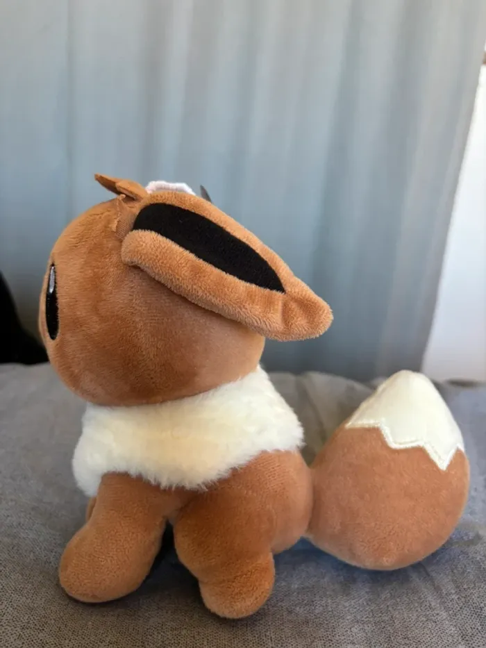 Peluche Pokémon évoli - photo numéro 2