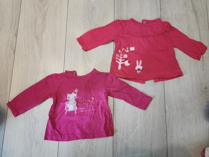 Lot de 2 t shirts ML 9 mois