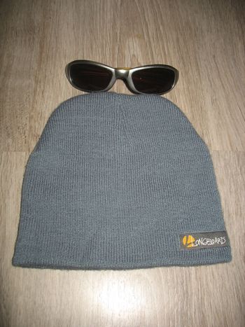 LOT DE 2 PCS : BONNET GRIS + PAIRE DE LUNETTES DE SOLEIL GARÇON "LONGBOARD" - 6 / 8 ANS - n°12