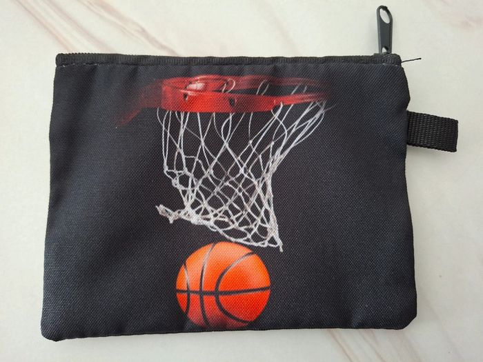 Porte monnaie Basket neuf