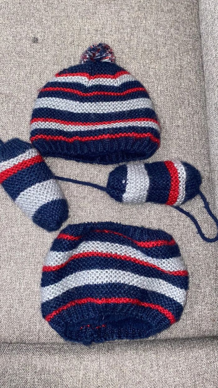 Bonnet snood gant neuf