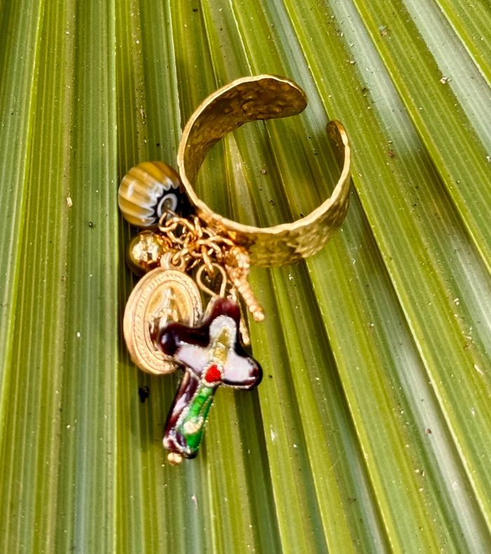 Bague large réglable habaha Paris breloques croix noeud vierge perles - photo numéro 9