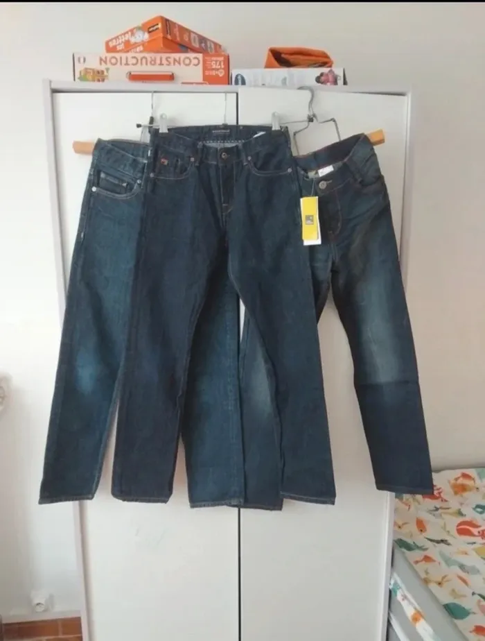 Lot de 3 jeans garçons t 10ans neuf - photo numéro 4