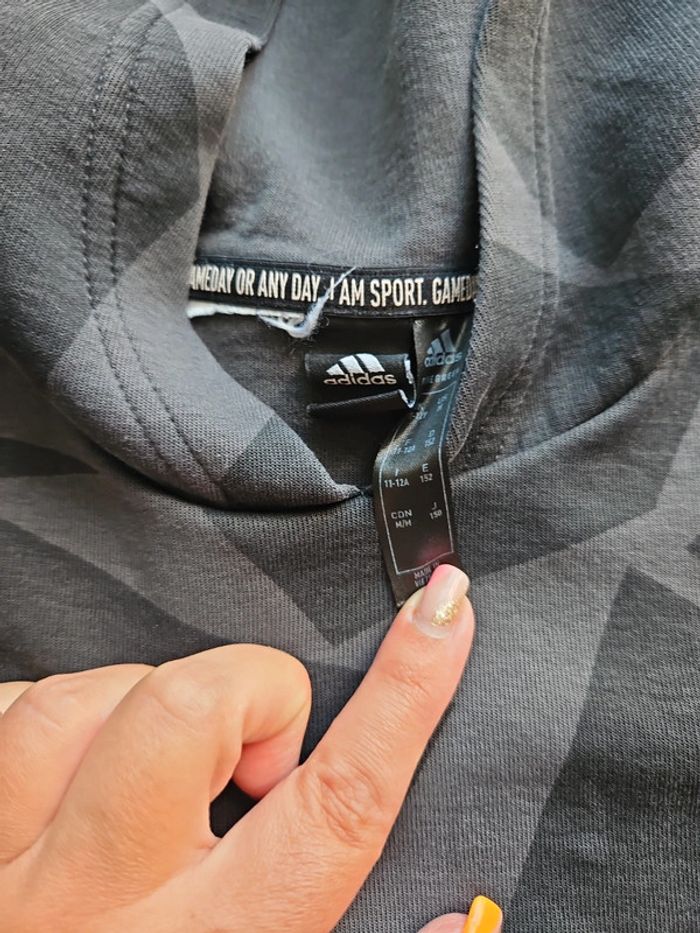 Sweat Adidas - photo numéro 3