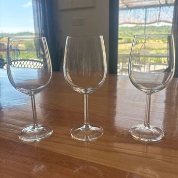 # lot 3 verres à vin