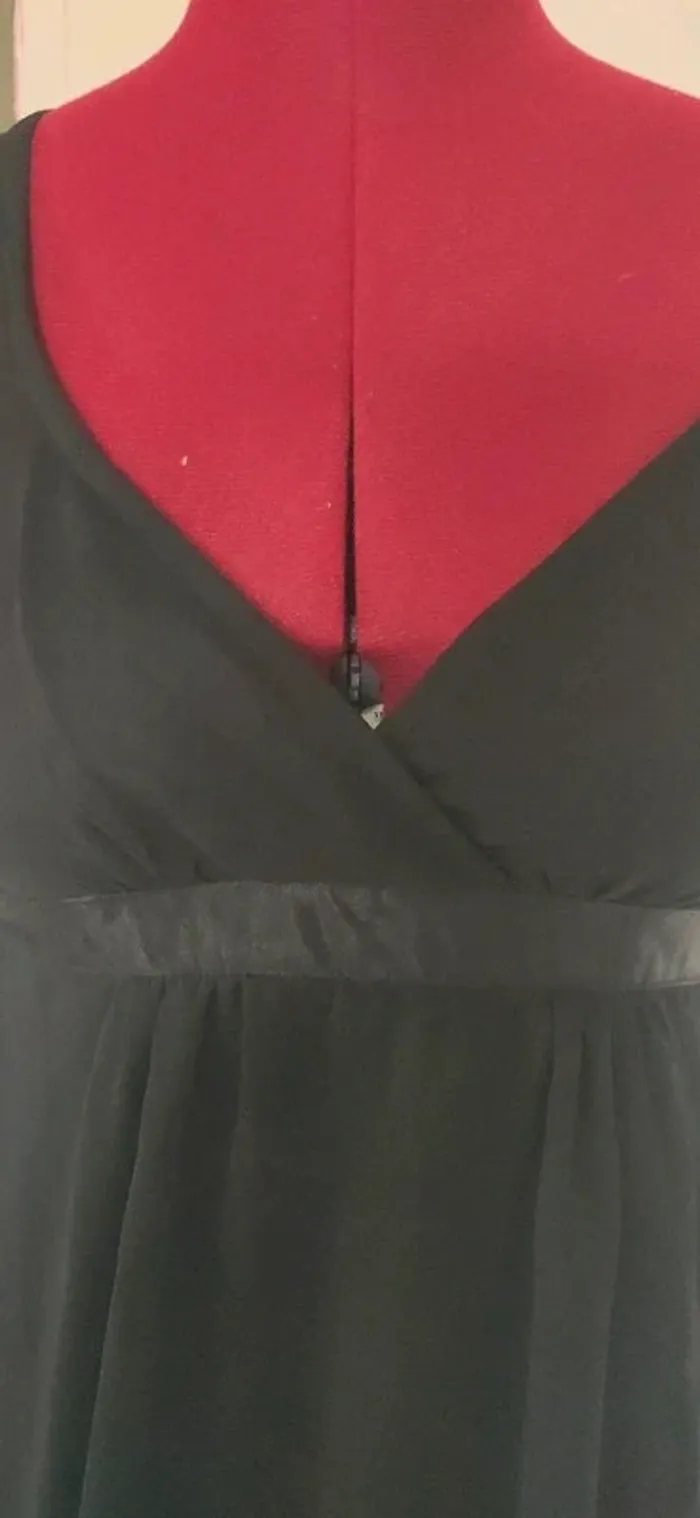 Petite robe noire - photo numéro 4