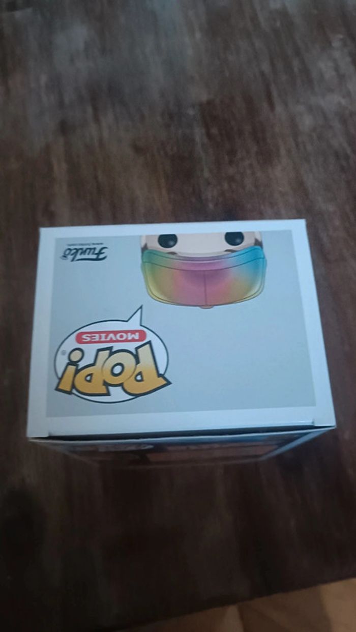 Funko pop Marty in future outfit rainbow 962 - photo numéro 3