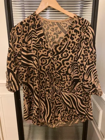 Chemisier neuf  viscose camel et noir taille unique