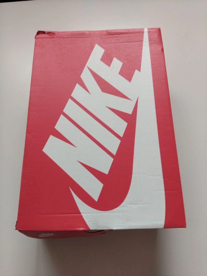 Basket Nike full force lo p 40.5 - photo numéro 13