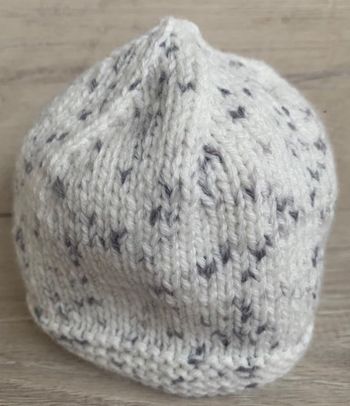 Bonnet au tricot 0-3 mois