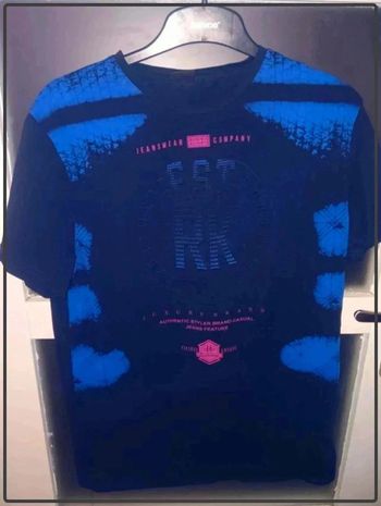 Jolie t shirt imprimée taille 42/44
