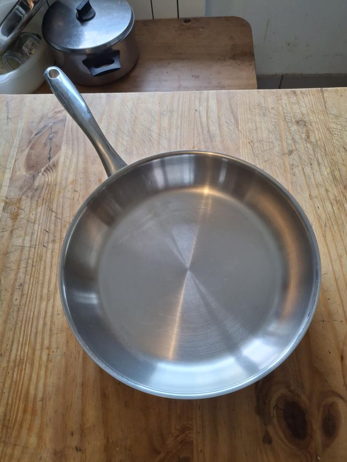 Poêle en inox 18/10 Fissler 28cm en très bon état - photo numéro 2