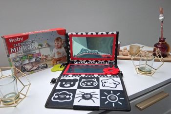 Tapis miroir Méthode Montessori  noir et blanc