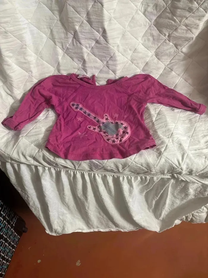T shirt taille 18mois marque prend ton pouce