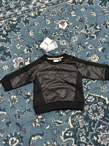Pull sweatshirt pour bébé garçon 6 mois BOSS 95€