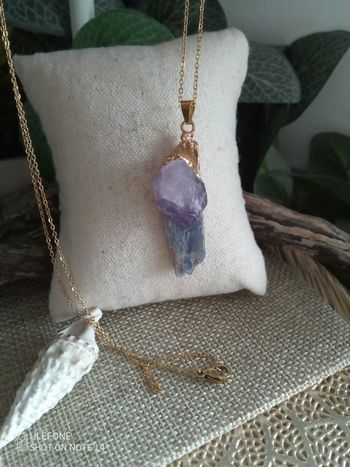 Collier pierres naturelles de kyanite et améthyste