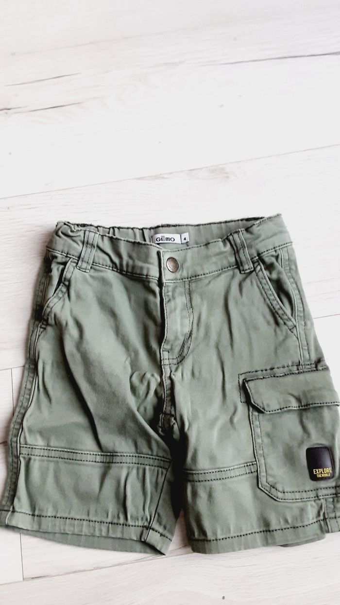 Vêtement garçon short vert kaki Gémo 4 ans - photo numéro 2