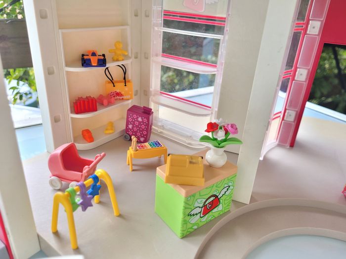 Grand centre commercial playmobil 🛍 plein d'accessoires et de personnages - photo numéro 6