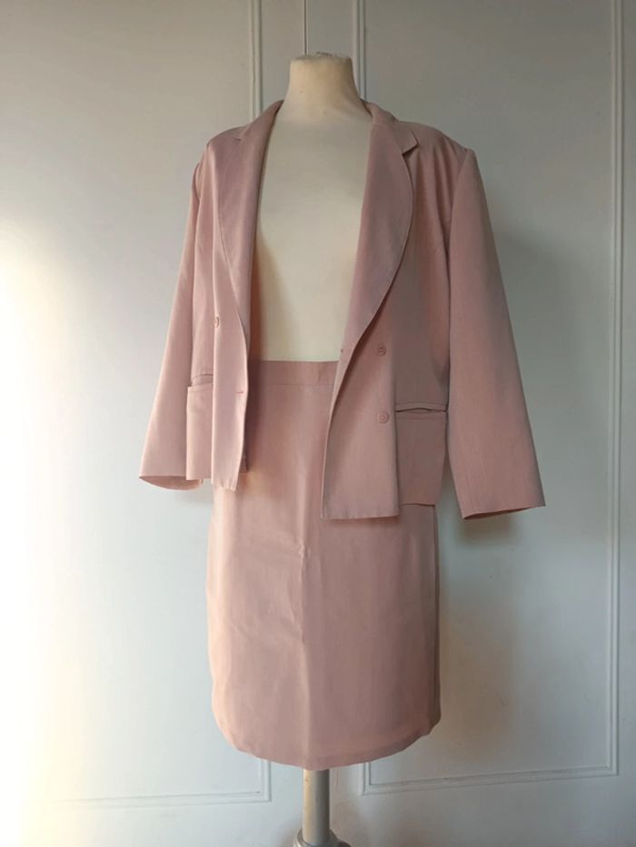 Ensemble tailleur jupe blaser modal matière noble qualité vintage rare Gregory Pat Paris rose t M 38 - photo numéro 2