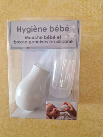 Mouche bébé