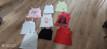 Lot de 9 débardeurs 10 ans