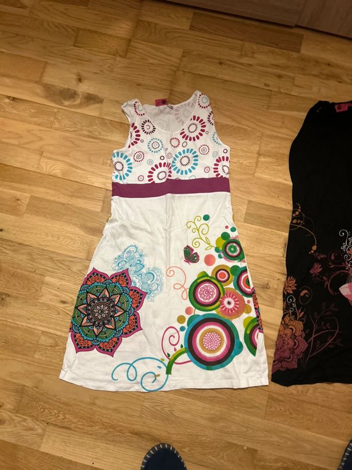 Lot de 2 robes taille 10/11ans - photo numéro 2