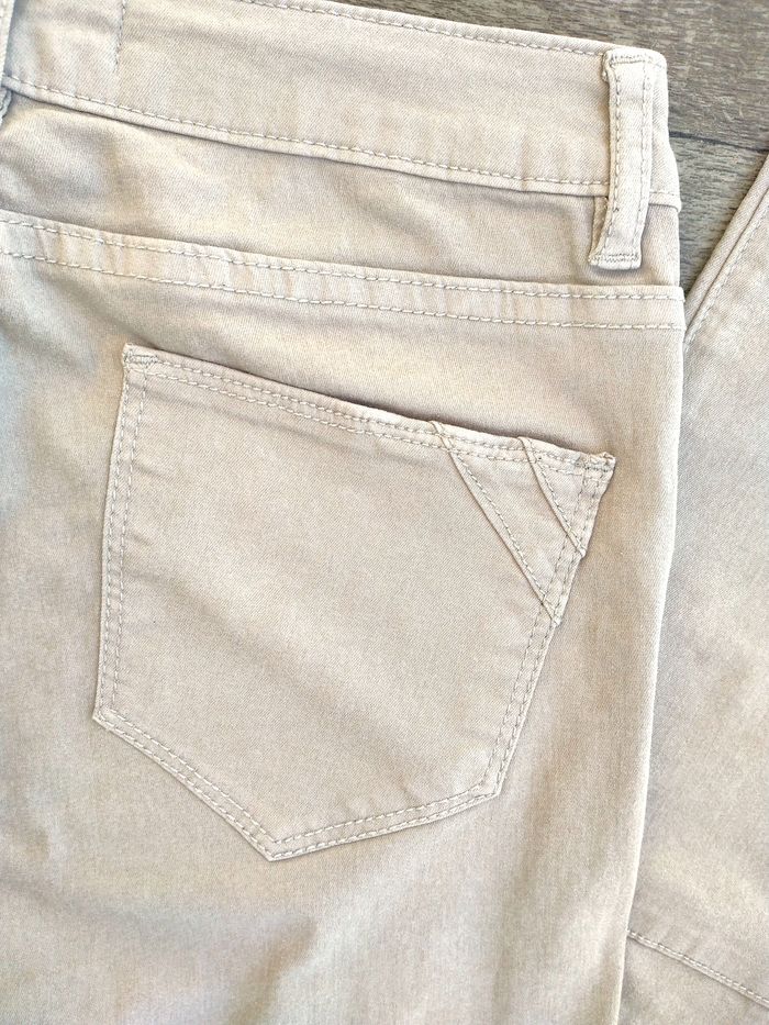 Pantalon skinny beige crème - Cache Cache • Fausses poches sur l'avant • 2 poches à l'arrière • Mati - photo numéro 10