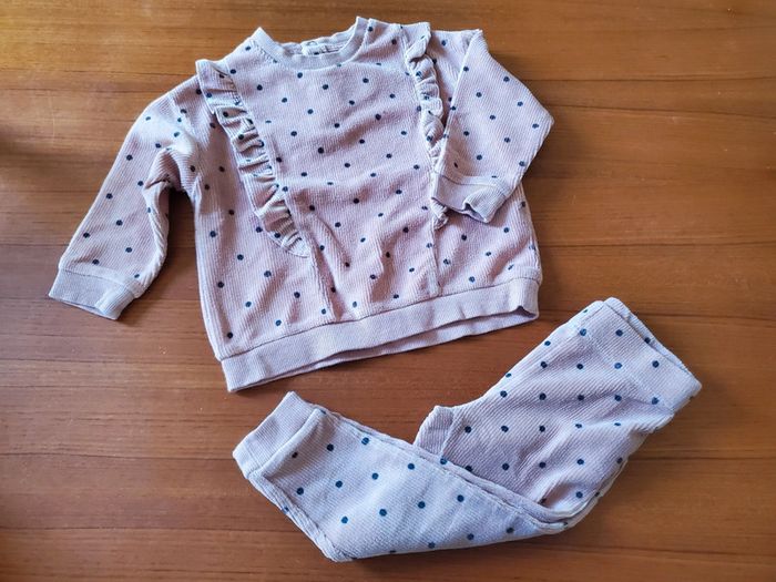 Ensemble pull et pantalon 18mois